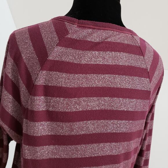 American Eagle AEO Burgundy & Silver Metallic Dolman Sleeve Top Medium - Picture 6 of 11